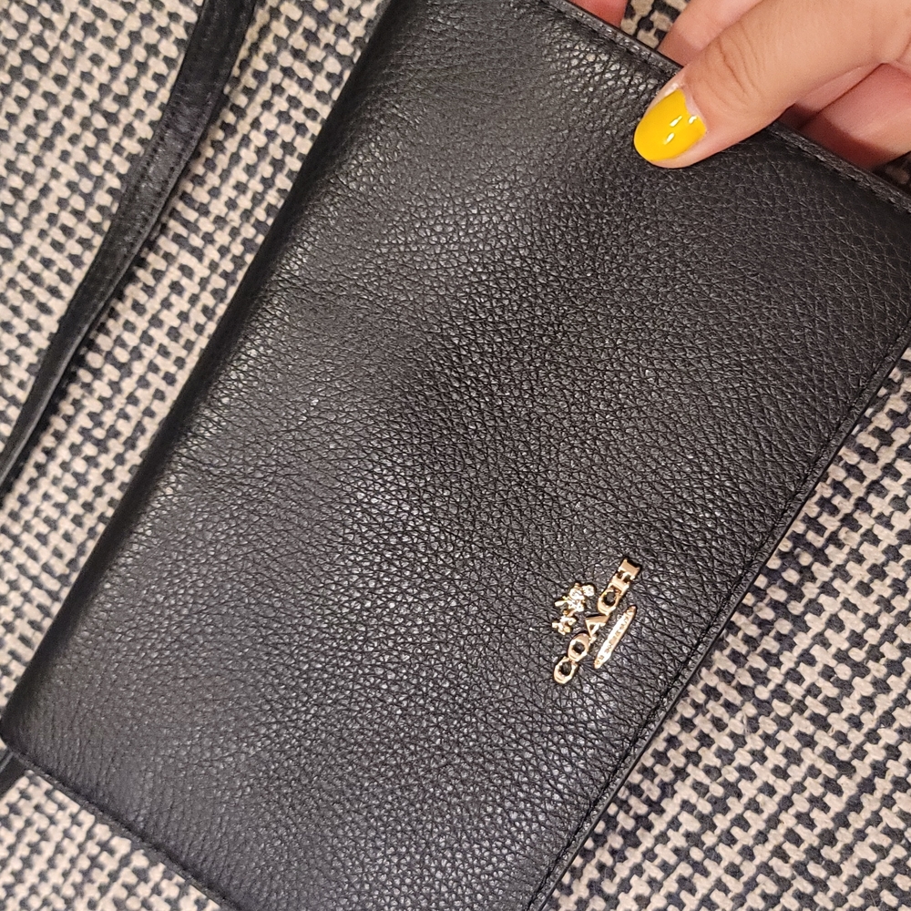 Coach Crossbody wallet